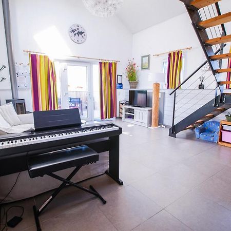Gite Du Maupelin Tout Confort Full Equipe Pour 4 Personnes Namur Exterior photo